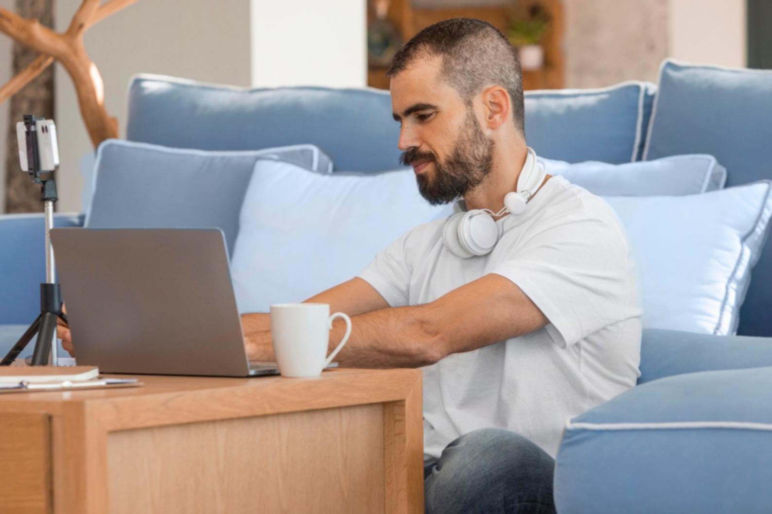 Espacio de trabajo colaborativo donde se desarrollan estrategias de optimización financiera